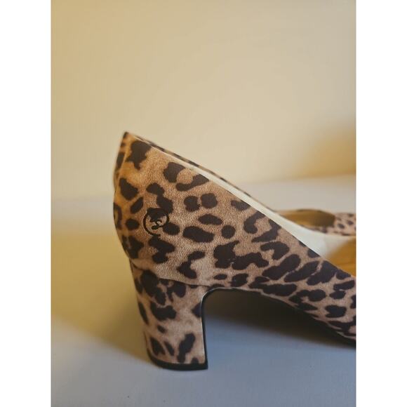 Life Stride Tylor Womens Size 8.5 Cushioned Footbed Slip-On Pumps‎ Leopard - Picture 4 of 13
